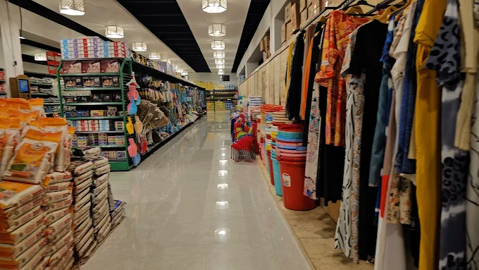 Grocery store in Bahria